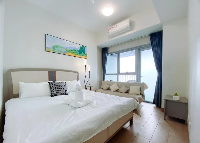 120 Sqm Modern 3bedrooms Highrise Facing Bay, Near Airports, Okada Casino, Solaire Casino, Moa With Free Parking Apartment *