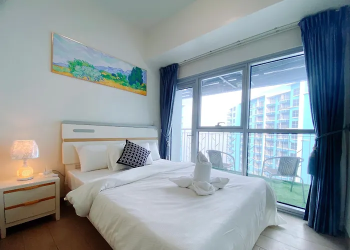 Apartment 120 Sqm Modern 3bedrooms Highrise Facing Bay, Near Airports, Okada Casino, Solaire Casino, Moa With Free Parking