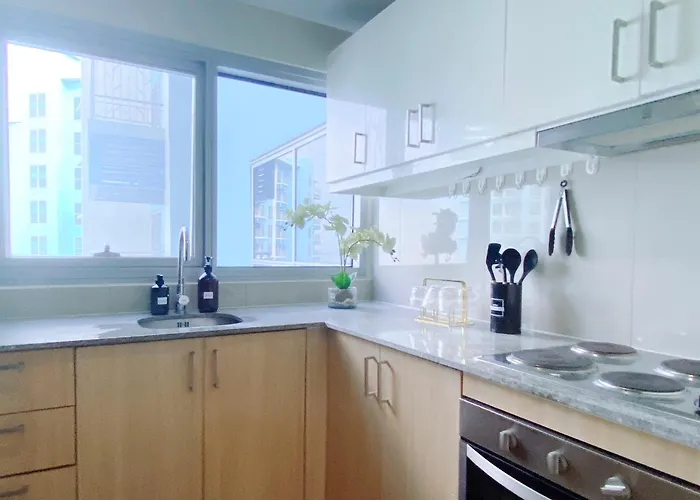 Apartment 120 Sqm Modern 3bedrooms Highrise Facing Bay, Near Airports, Okada Casino, Solaire Casino, Moa With Free Parking Manila