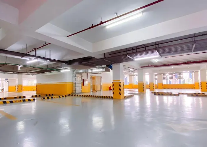 Apartment 120 Sqm Modern 3bedrooms Highrise Facing Bay, Near Airports, Okada Casino, Solaire Casino, Moa With Free Parking