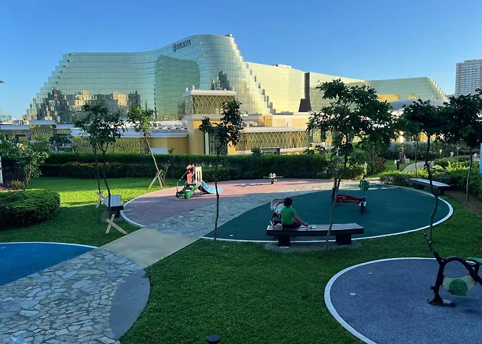 120 Sqm Modern 3bedrooms Highrise Facing Bay, Near Airports, Okada Casino, Solaire Casino, Moa With Free Parking
