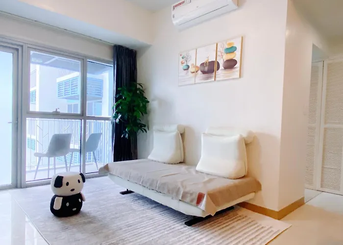 Apartment 120 Sqm Modern 3bedrooms Highrise Facing Bay, Near Airports, Okada Casino, Solaire Casino, Moa With Free Parking