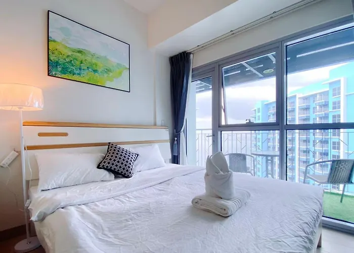 120 Sqm Modern 3bedrooms Highrise Facing Bay, Near Airports, Okada Casino, Solaire Casino, Moa With Free Parking * Manila